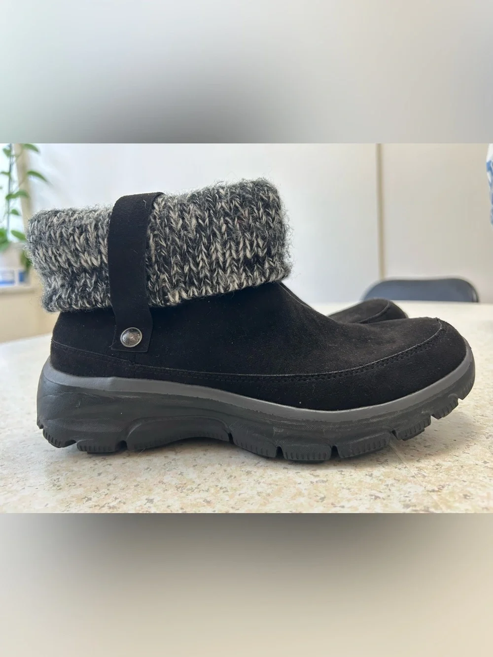 Skechers slip ankle